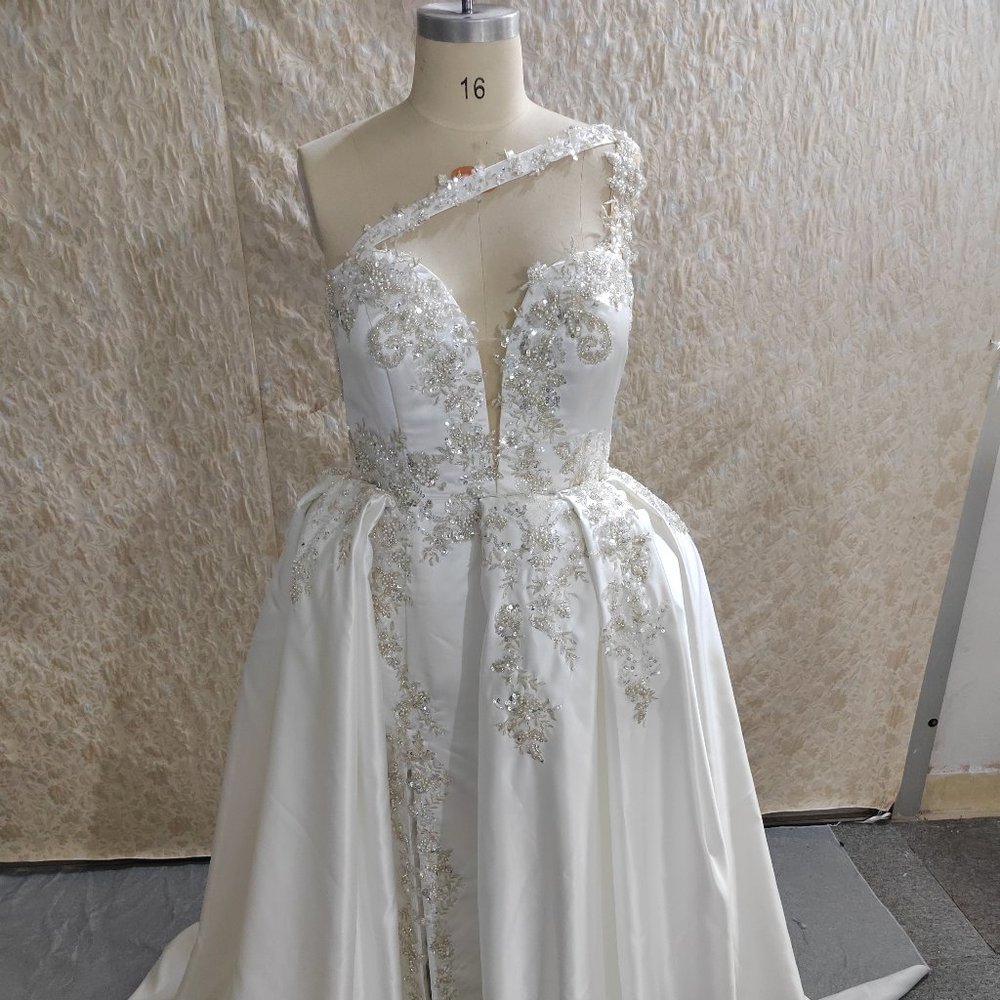 Darius Cordell– StylC2023-Georgianna - sweetheart beaded ball gown wedding dress